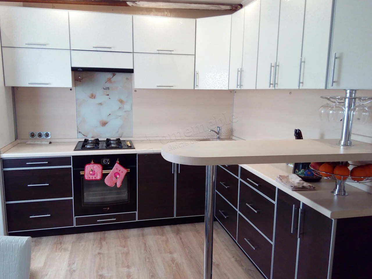 Кухня 089, Кухні з фасадом в алюмінієвій рамці, фото 3