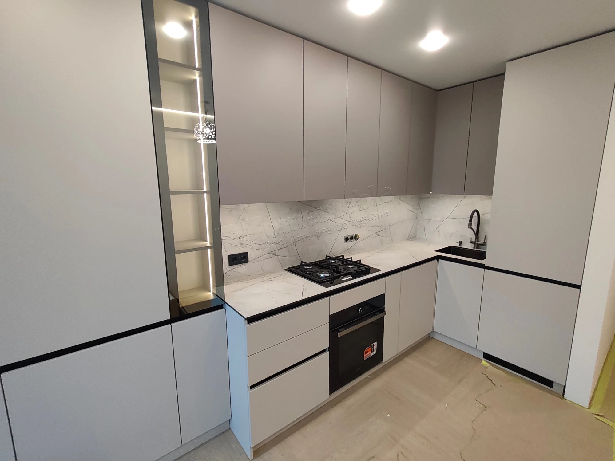Кухня 599 зі сірими фасадами та пеналами, Акрилові кухні, фото 2